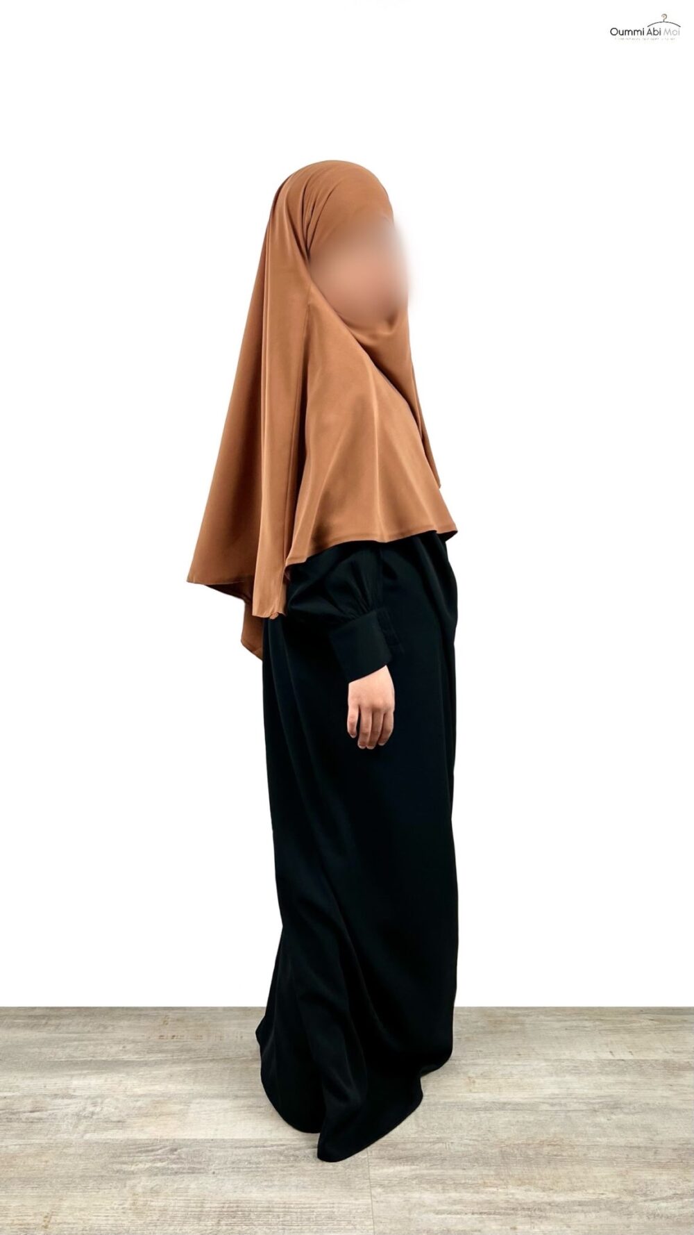 Khimar-Mini-Camel-x-Abaya-Mini-Noir-by-Oummi-Abi-Moi