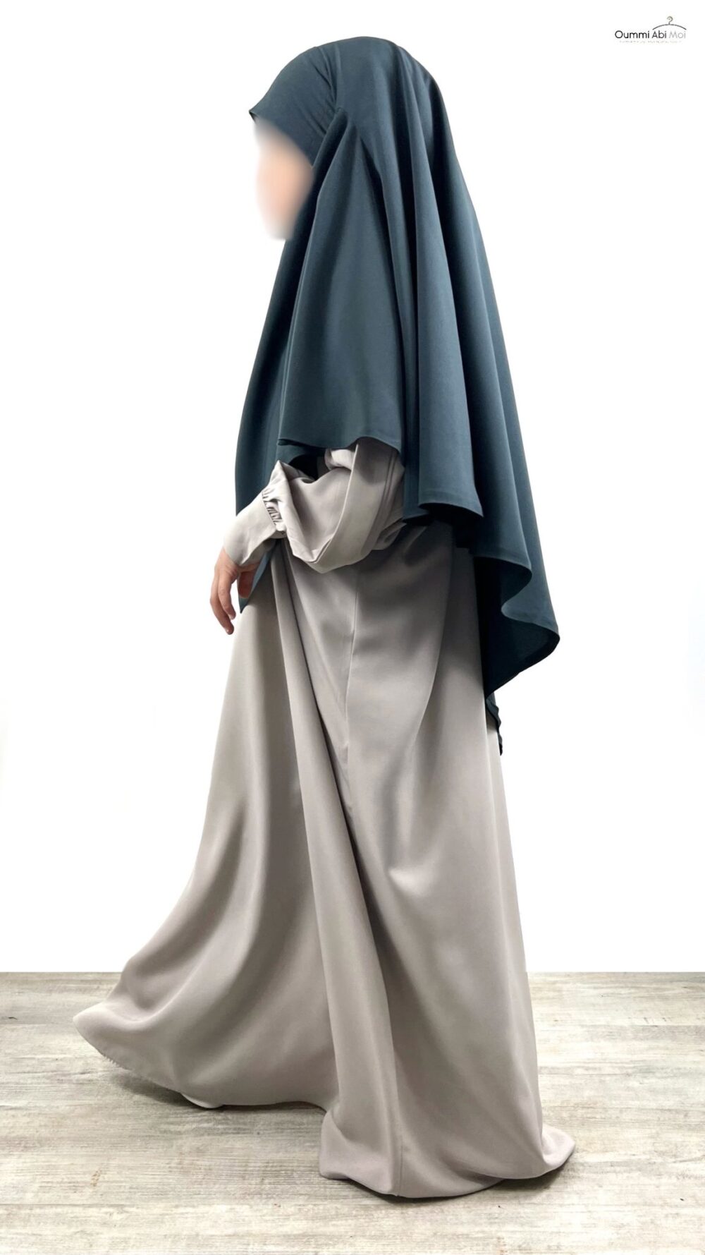 Khimar-Mini-Gris-Fonce-x-Abaya-Mini-Greige-by-Oummi-Abi-Moi